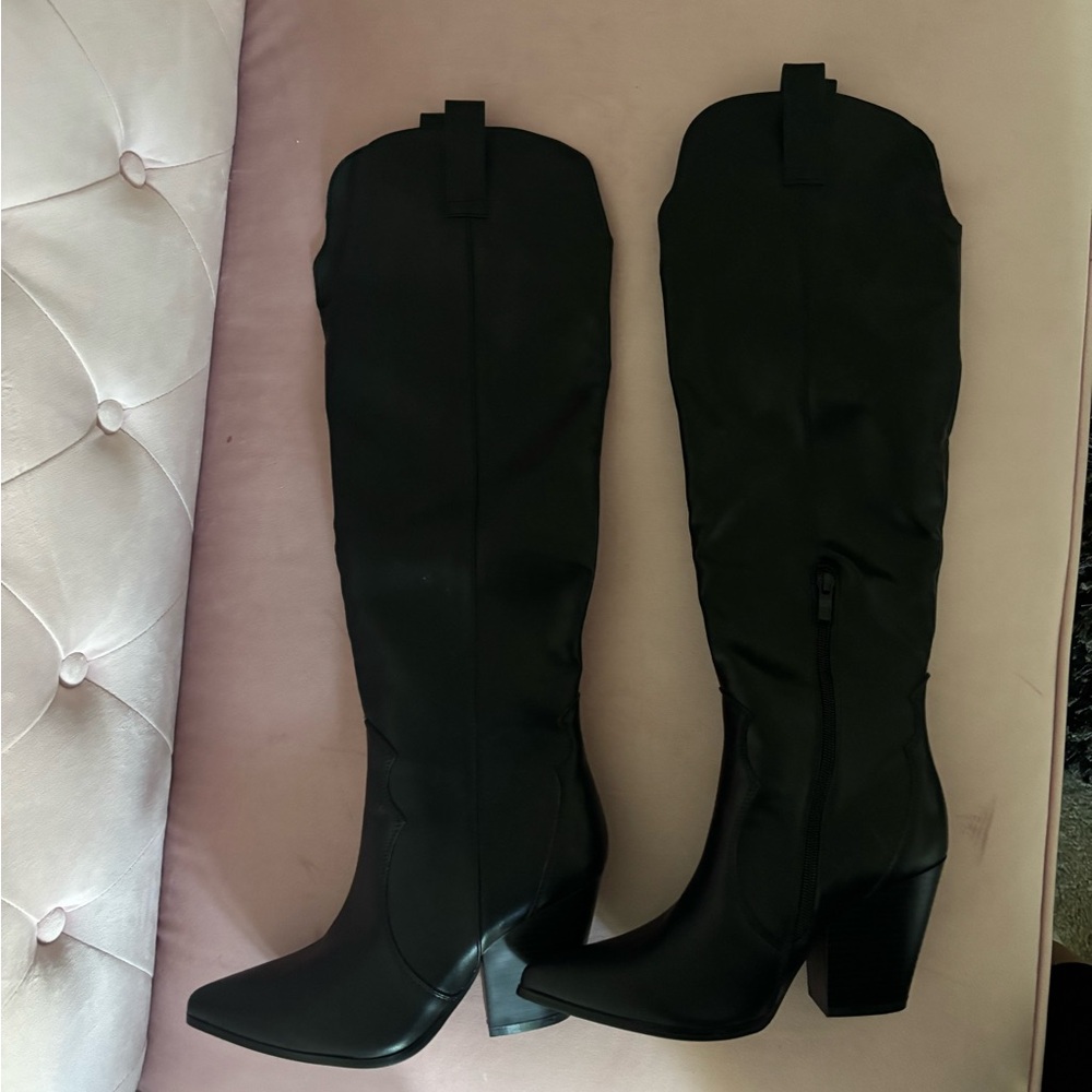 Black Knee-High Women's Boots